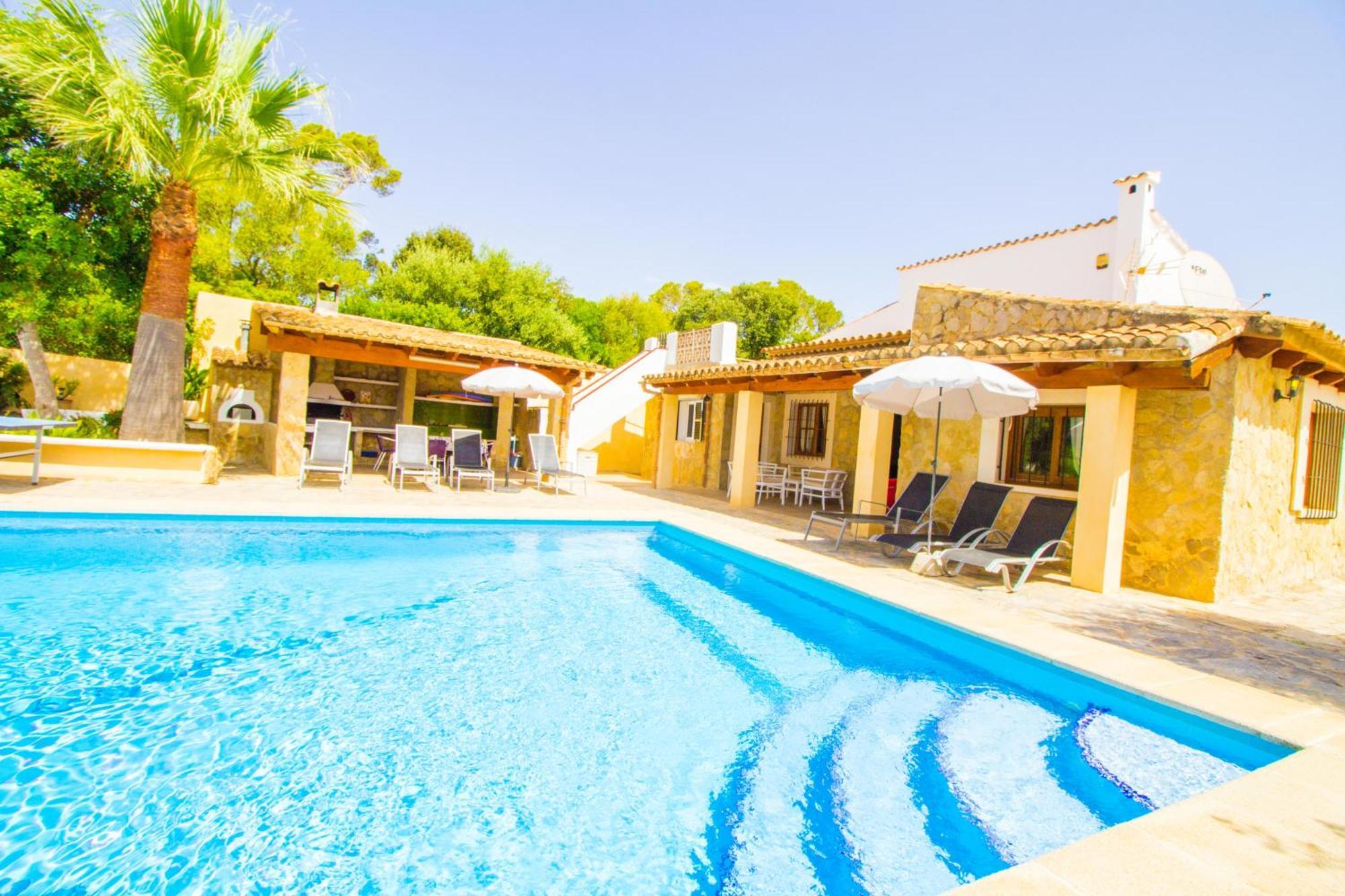 Perfecta Villa Para Vacaciones Con Wifi Y A/C Pollenca Ngoại thất bức ảnh